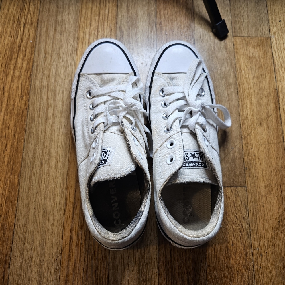 White Converse women 7